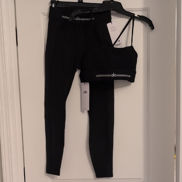 ALO Yoga Relay Alosoft Black/White High-Waist Leggings XS - Picture 6 of 14